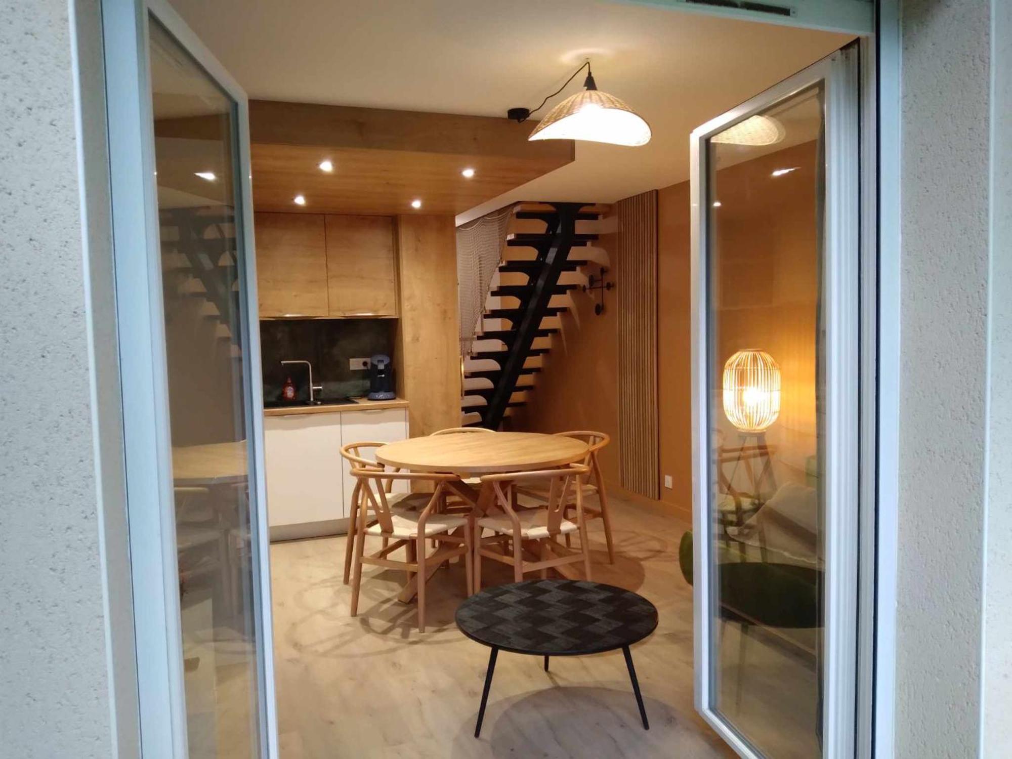 Duplex Lumineux - 40M2 - 2 Chambres - Balcon Terrasse - Parking - Entierement Renove En Mai 2024 โกเตอเรต์ ภายนอก รูปภาพ